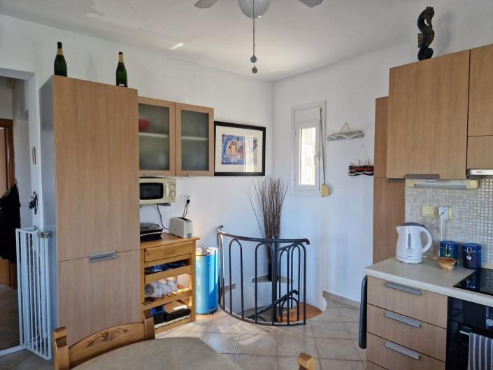 Image No.22-3 Bed Maisonette for sale