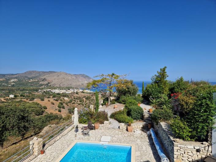 Image No.50-3 Bed Maisonette for sale