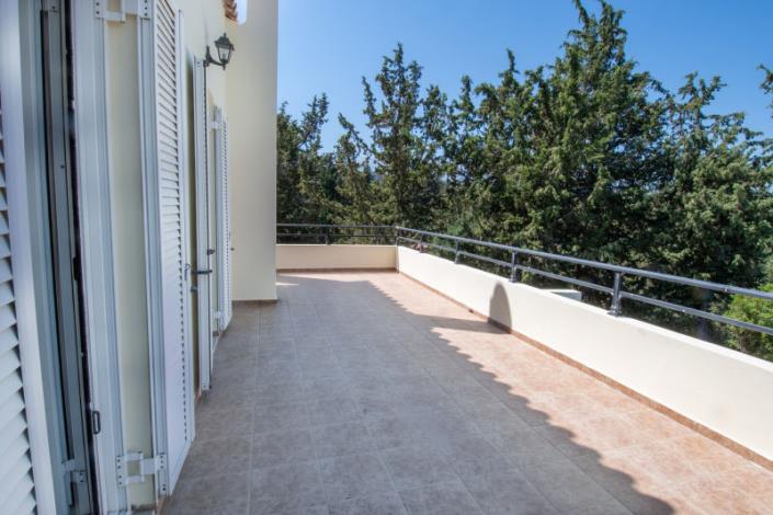 Image No.11-3 Bed Villa / Detached for sale