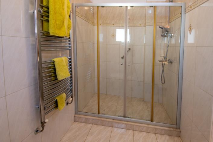 Image No.23-3 Bed Villa / Detached for sale