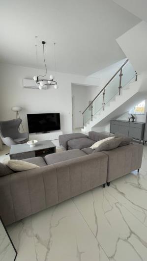 Image No.11-3 Bed Villa for sale