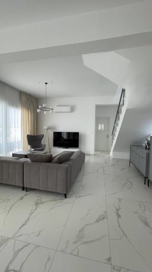 Image No.13-3 Bed Villa for sale