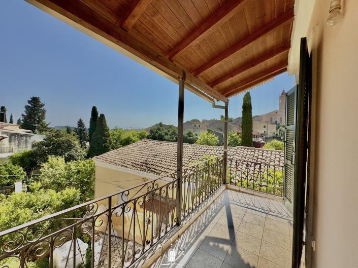 Image No.10-2 Bed House for sale