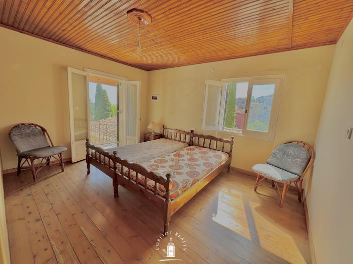 Image No.14-2 Bed House for sale