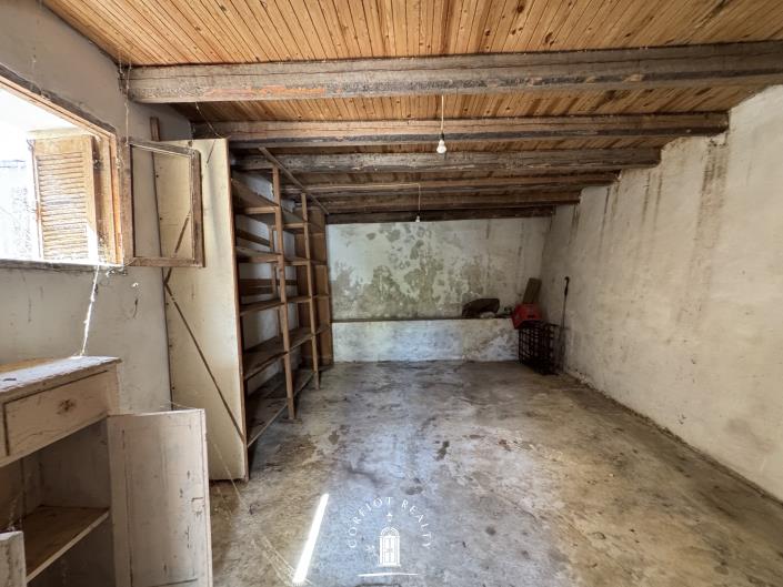 Image No.21-2 Bed House for sale