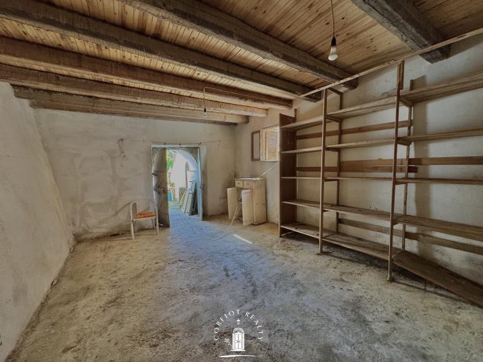 Image No.22-2 Bed House for sale