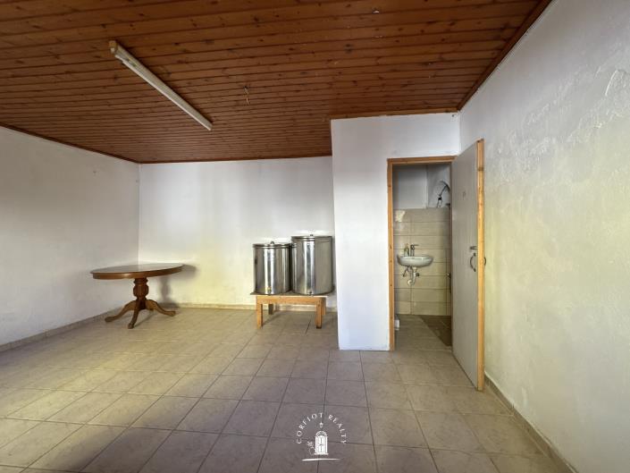 Image No.7-2 Bed House for sale