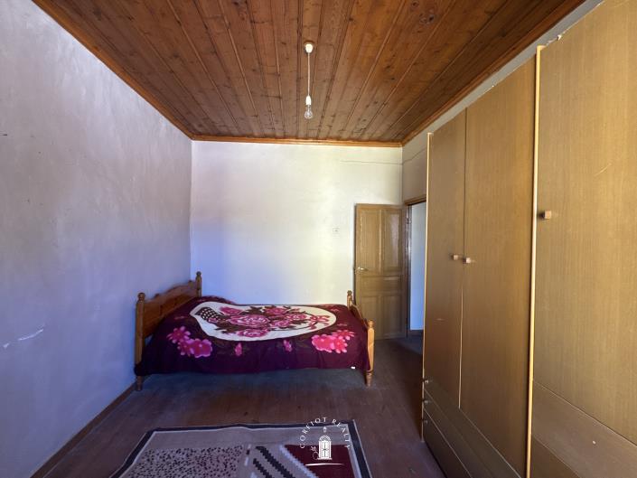 Image No.14-2 Bed House for sale