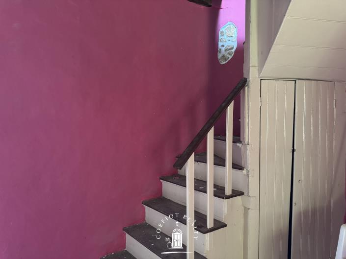 Image No.15-3 Bed House for sale