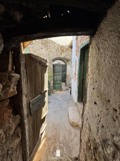 Image No.11-House/Villa for sale