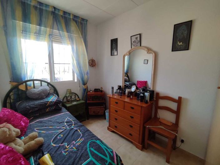 Image No.21-3 Bed House for sale