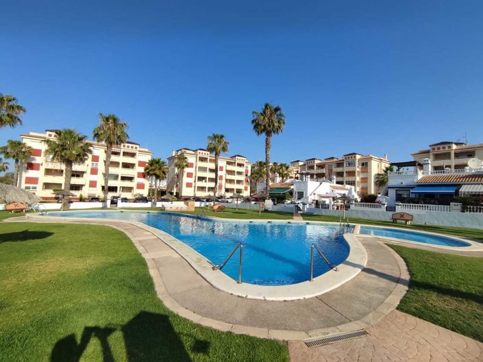 Image No.2-2 Bed Property for sale