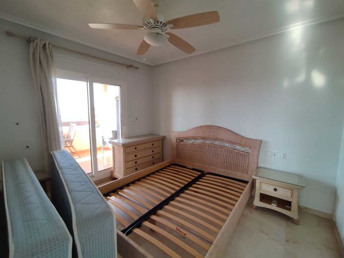 Image No.18-2 Bed Property for sale