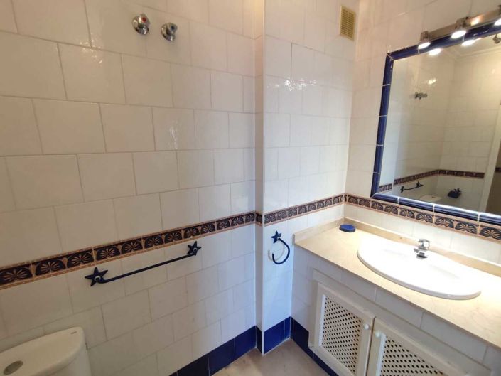 Image No.22-2 Bed Property for sale