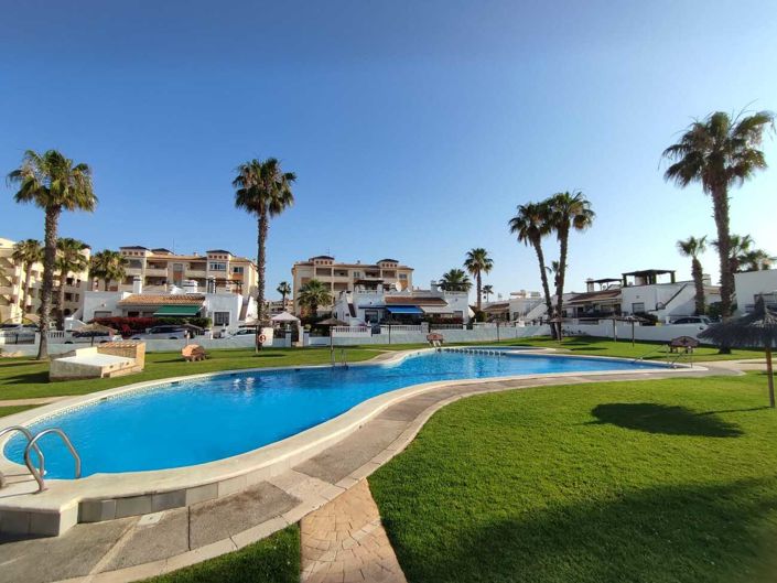 Image No.24-2 Bed Property for sale