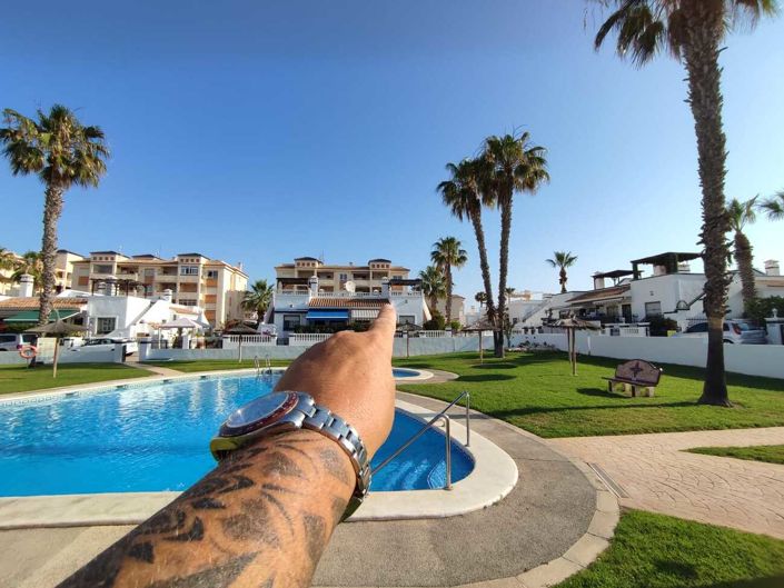 Image No.25-2 Bed Property for sale