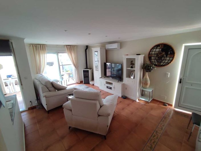 Image No.17-3 Bed Townhouse for sale