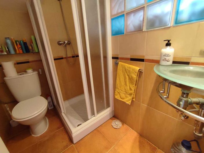 Image No.18-3 Bed Townhouse for sale