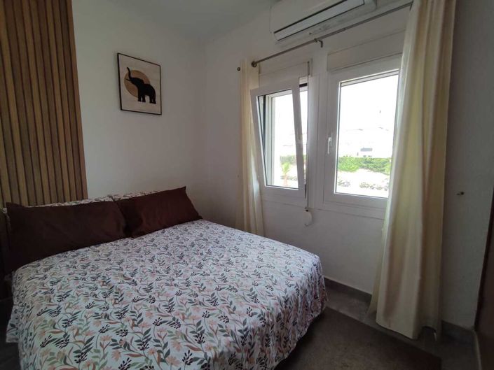 Image No.19-3 Bed Townhouse for sale