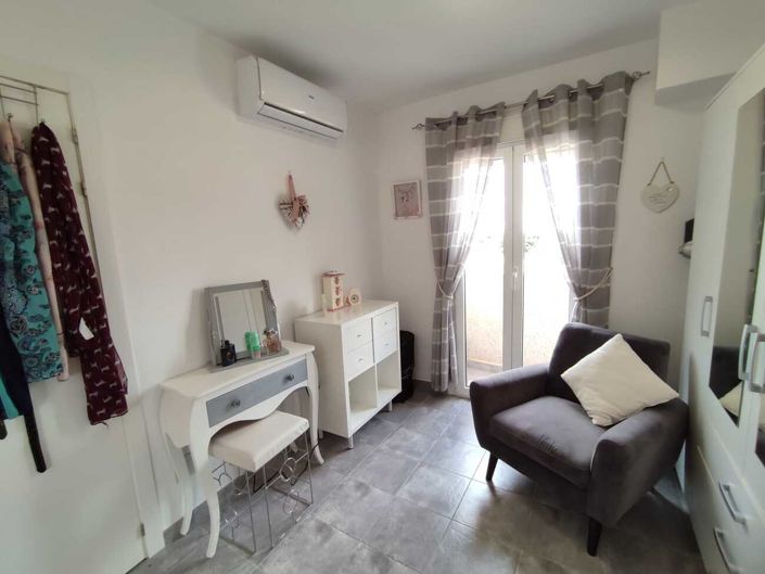 Image No.22-3 Bed Townhouse for sale