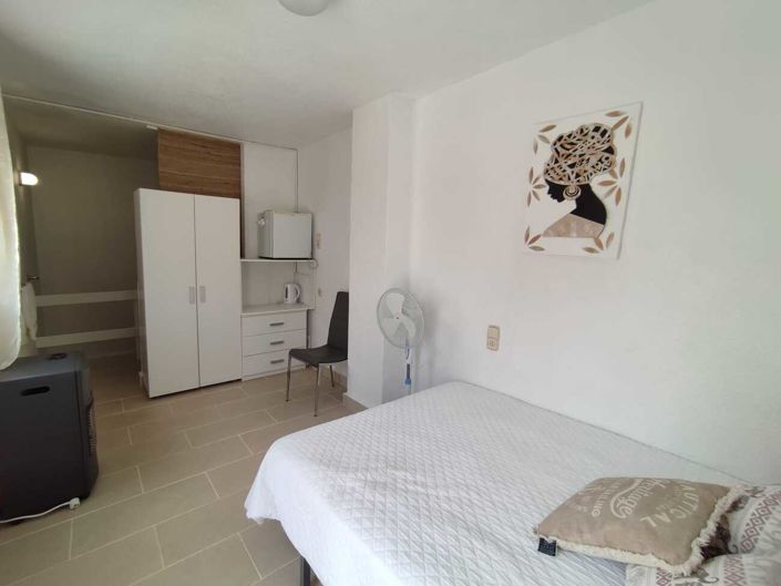 Image No.23-3 Bed Townhouse for sale