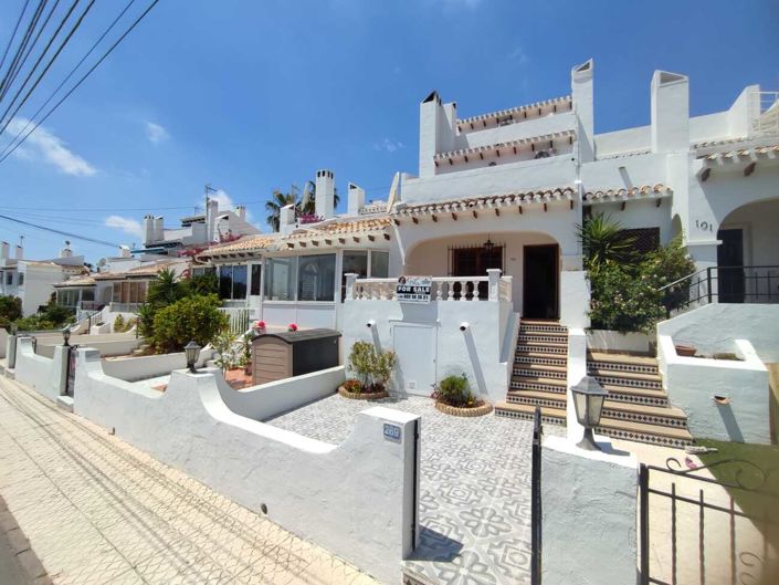 Image No.11-3 Bed Townhouse for sale