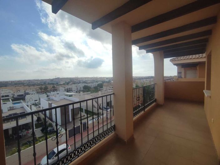 Image No.11-2 Bed Property for sale