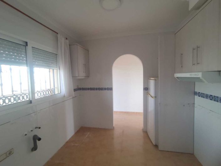 Image No.14-2 Bed Property for sale