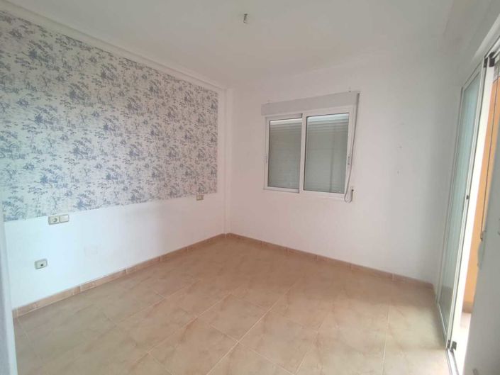 Image No.16-2 Bed Property for sale