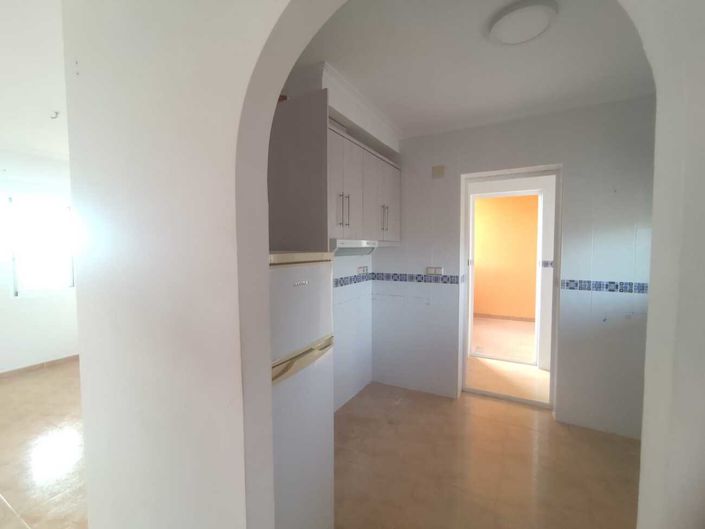 Image No.3-2 Bed Property for sale