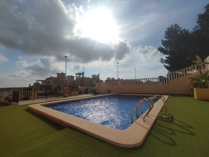 Image No.9-2 Bed Property for sale