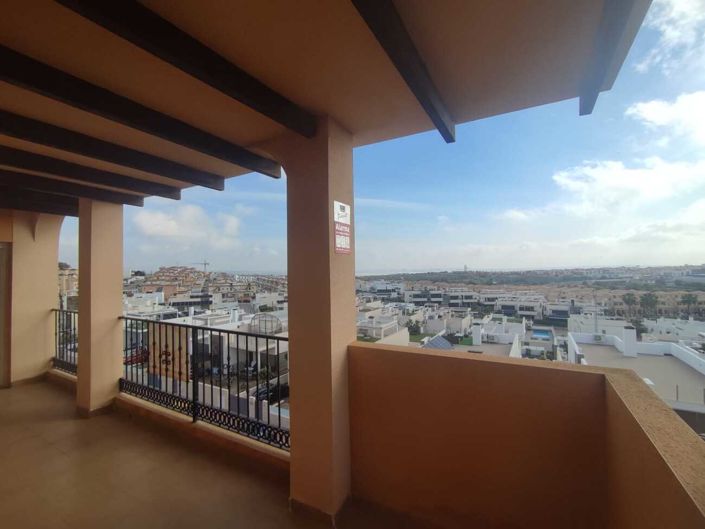 Image No.10-2 Bed Property for sale