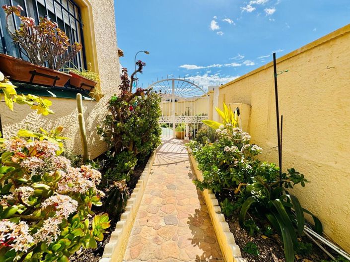 Image No.21-3 Bed Villa for sale