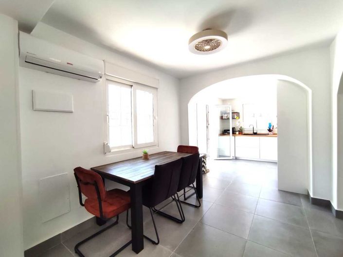 Image No.11-2 Bed House for sale