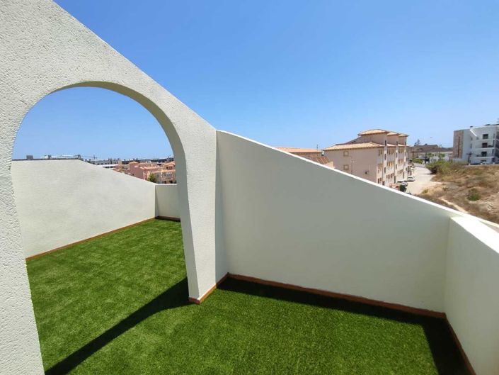 Image No.20-2 Bed House for sale