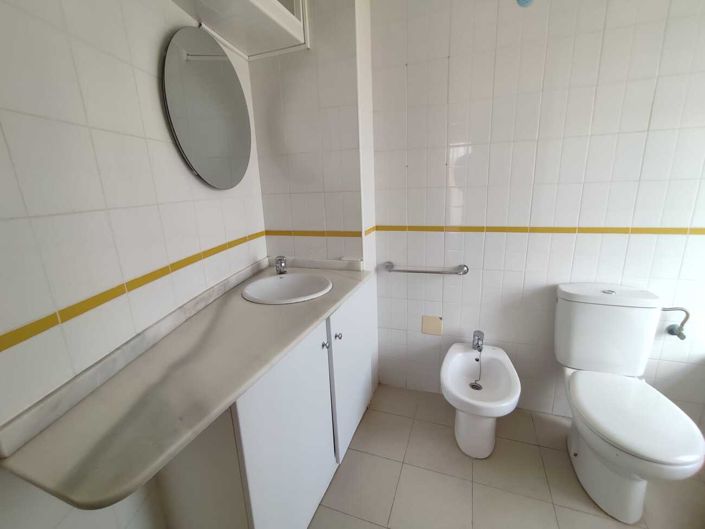 Image No.17-2 Bed Apartment for sale