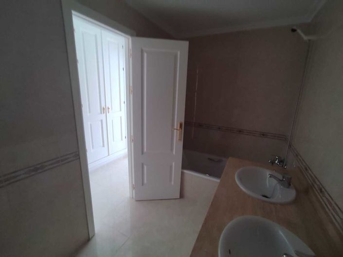 Image No.16-2 Bed Penthouse for sale