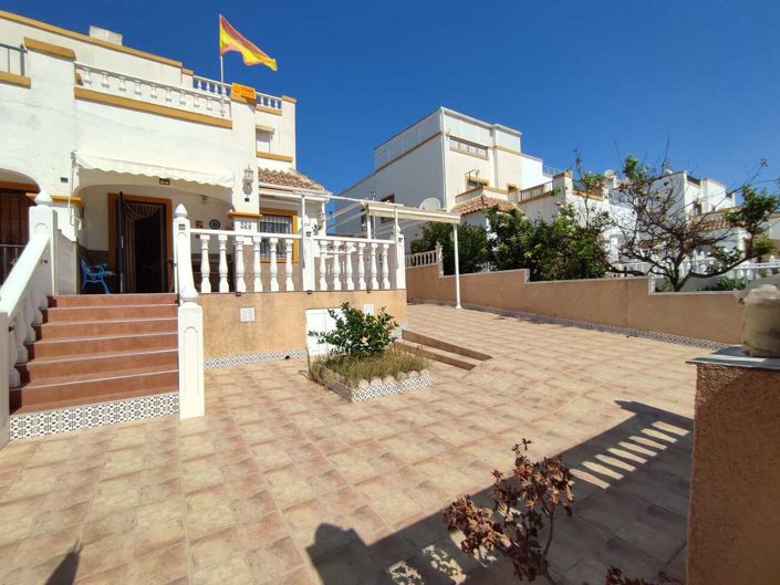 Image No.10-3 Bed Villa for sale