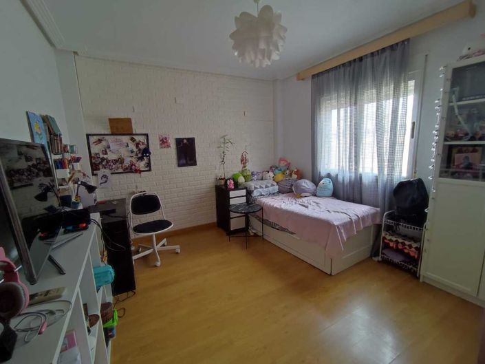 Image No.10-3 Bed Villa for sale