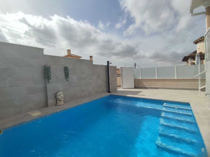 Image No.11-4 Bed Villa for sale