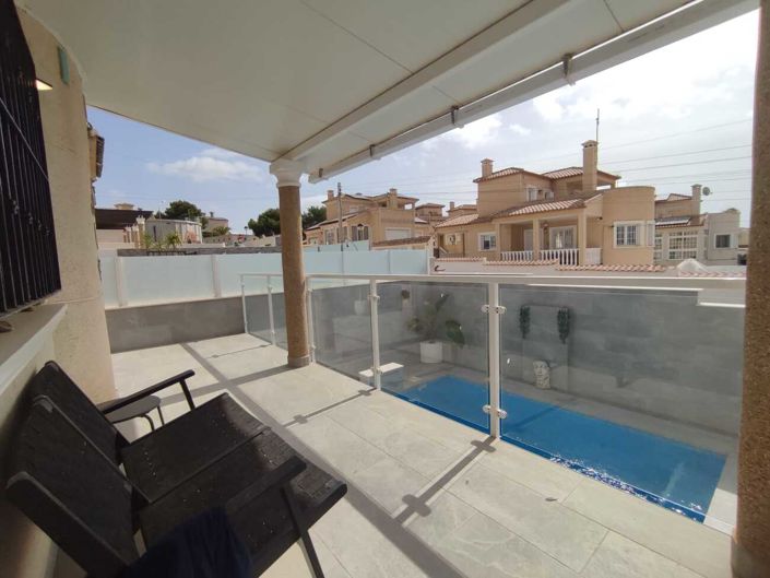 Image No.12-4 Bed Villa for sale