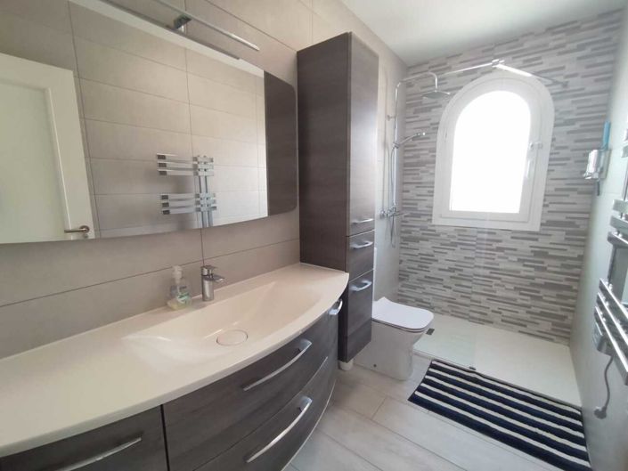 Image No.6-4 Bed Villa for sale