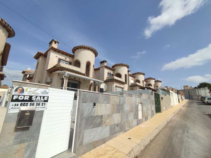 Image No.10-4 Bed Villa for sale