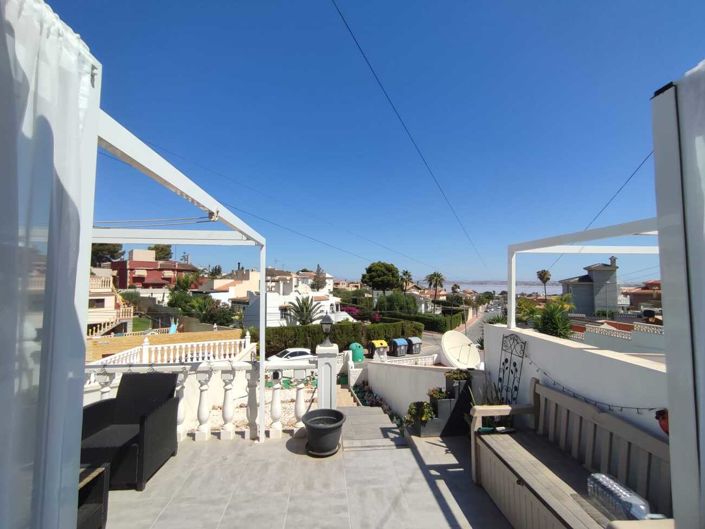 Image No.12-3 Bed Townhouse for sale