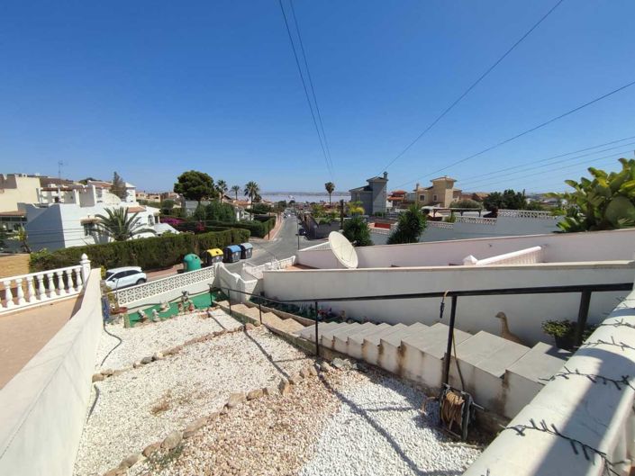 Image No.14-3 Bed Townhouse for sale