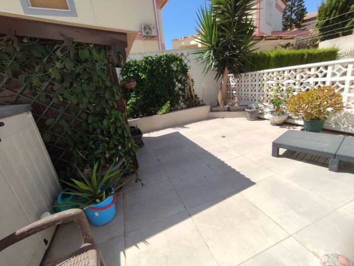 Image No.19-3 Bed Townhouse for sale