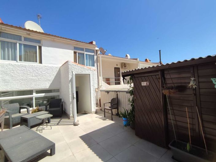 Image No.21-3 Bed Townhouse for sale