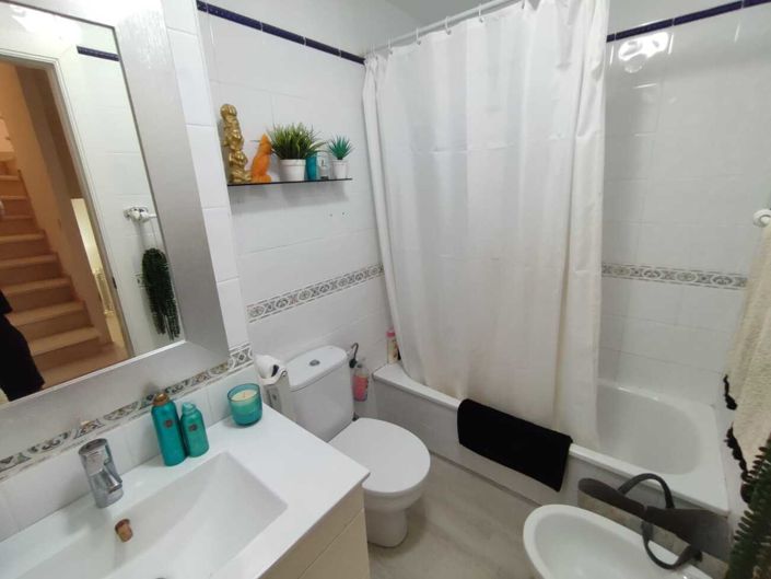 Image No.17-2 Bed Townhouse for sale