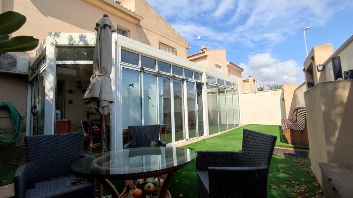 Image No.20-2 Bed Apartment for sale