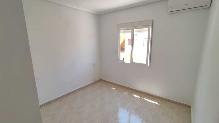 Image No.20-2 Bed Apartment for sale